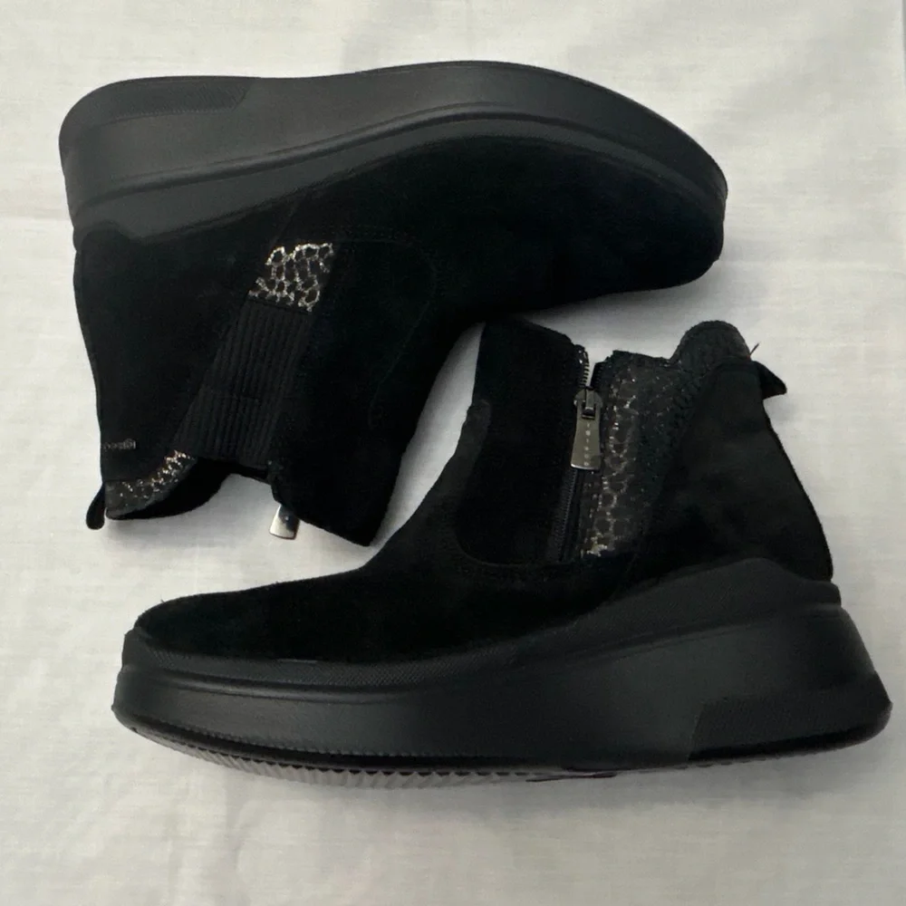 IGL&CO booties